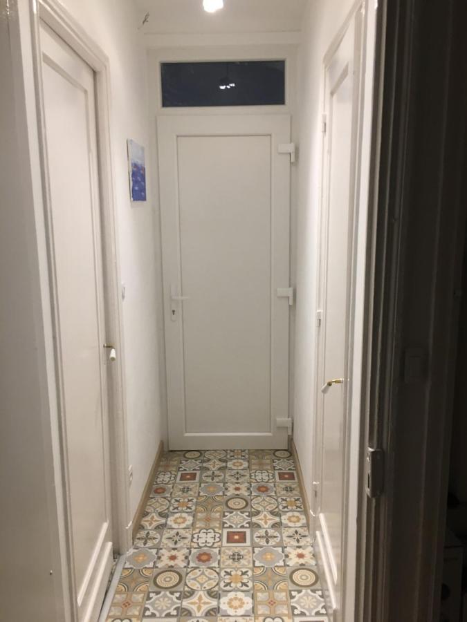 Apartment Safari *